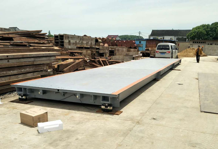 11月27日上海建工二建集團(tuán)以低于市場地磅價(jià)格訂購3套100噸電子地磅秤